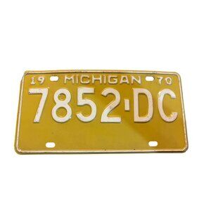 VTG 1970 Michigan License Plate 7852-DC Yellow White Auto Memorabilia